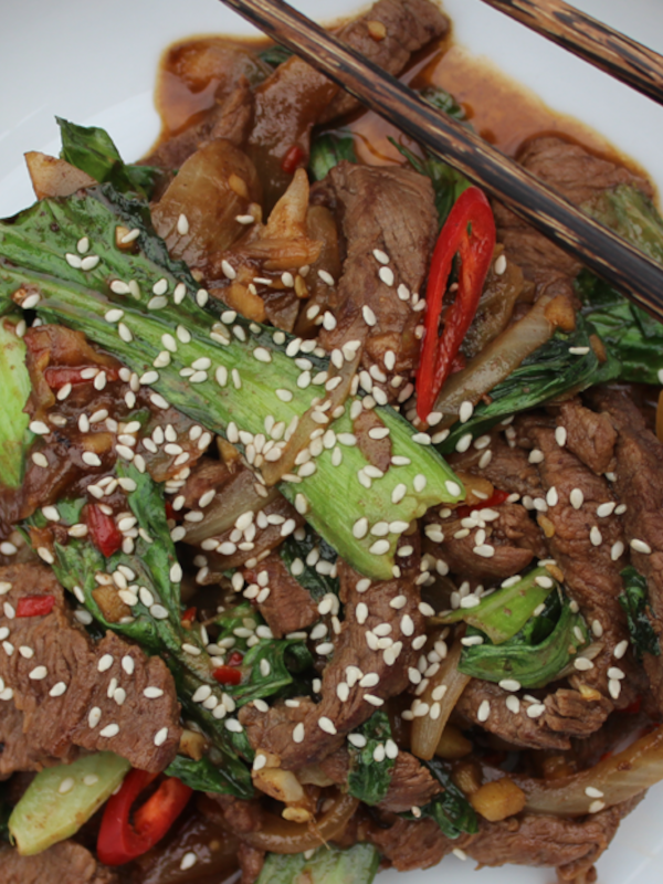 Sesame beef & pak choi stir fry